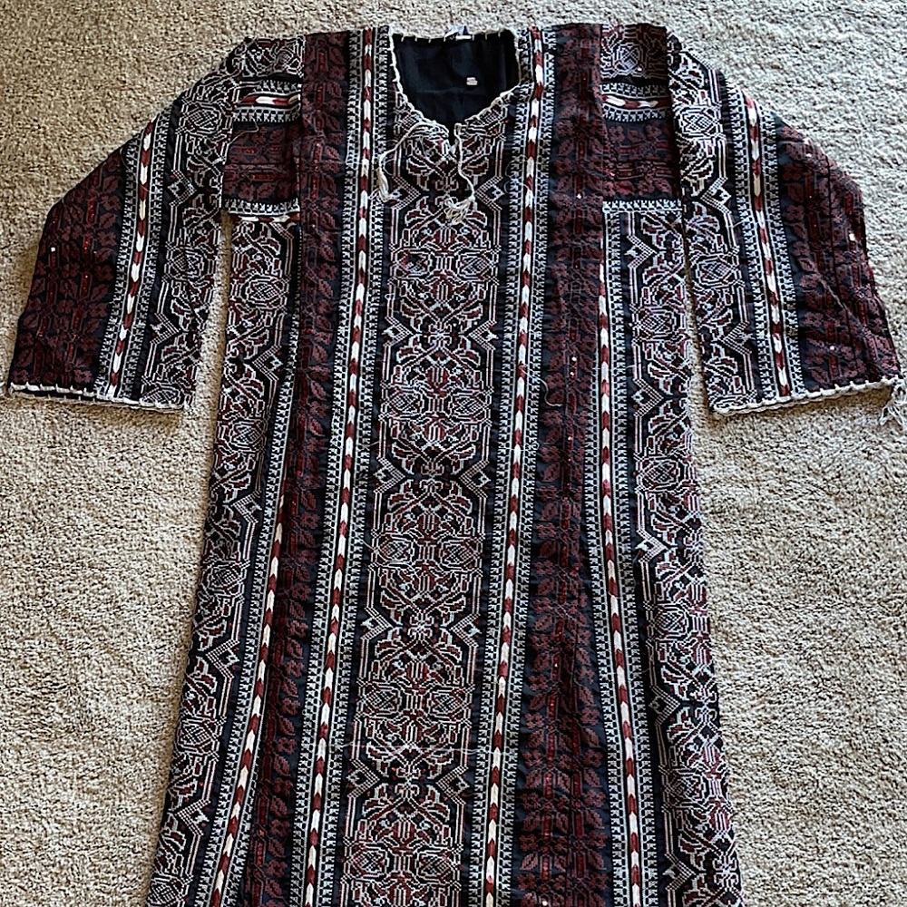 Palestinian dress